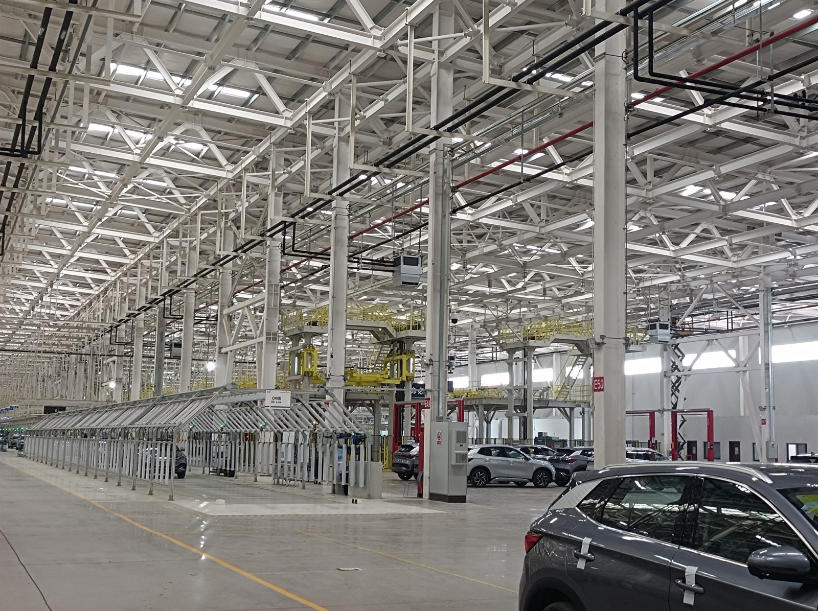 ogrzewanie serwisu i zakładu motoryzacyjnego urządzeniami Mycond OXA