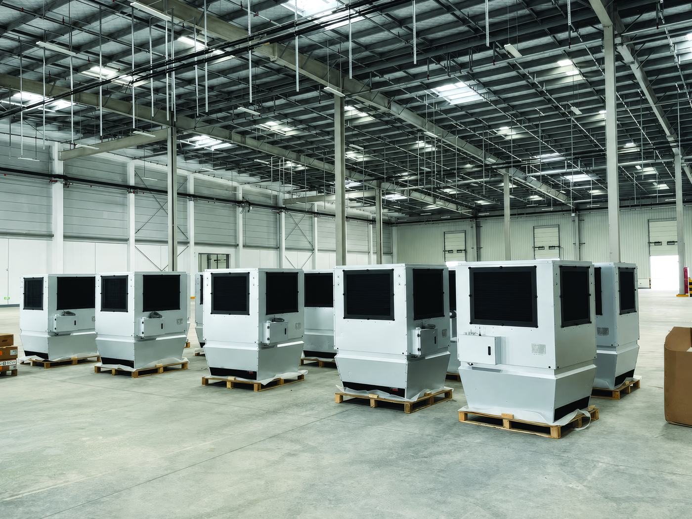 Obliczenia ogrzewania magazynu: wzór, współczynniki i przykład na 3 000 m²